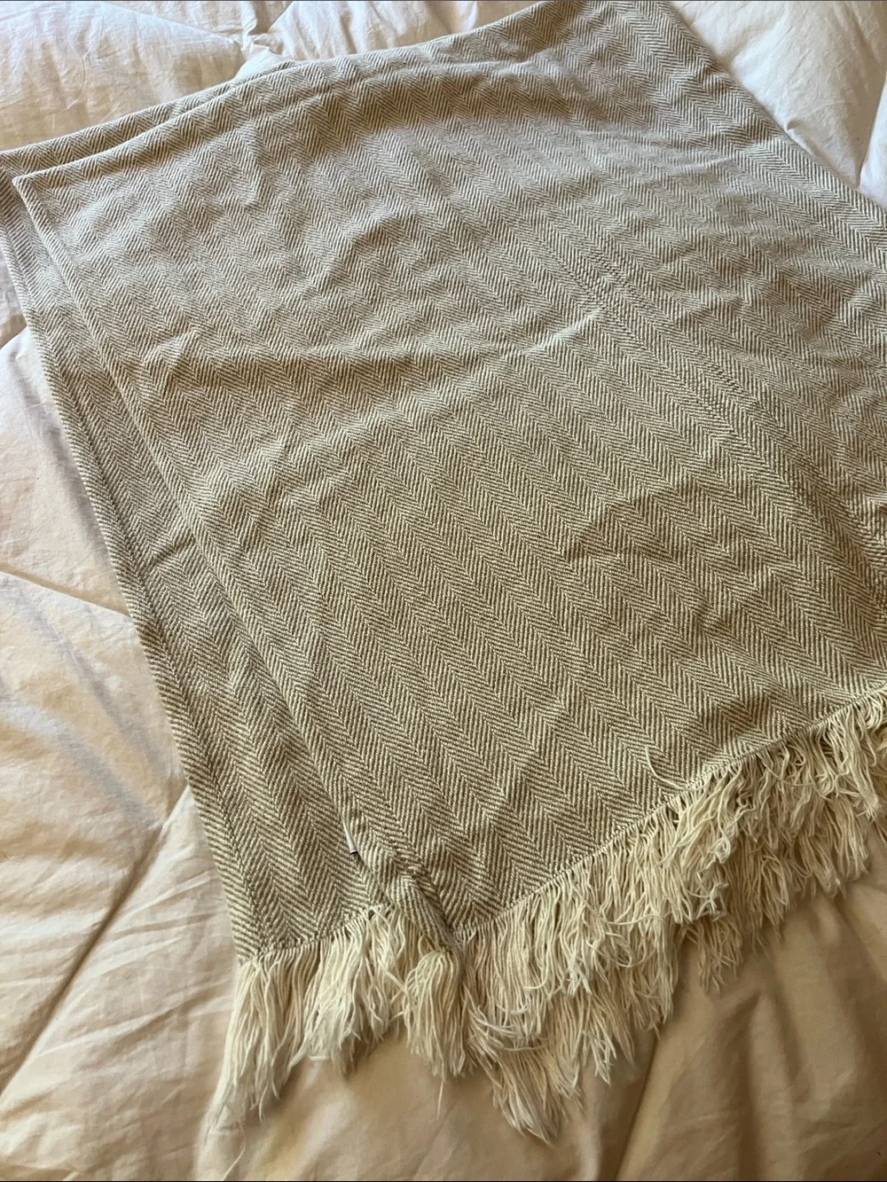 Sferra Celine Mushroom throw with fringe 50 x 60”